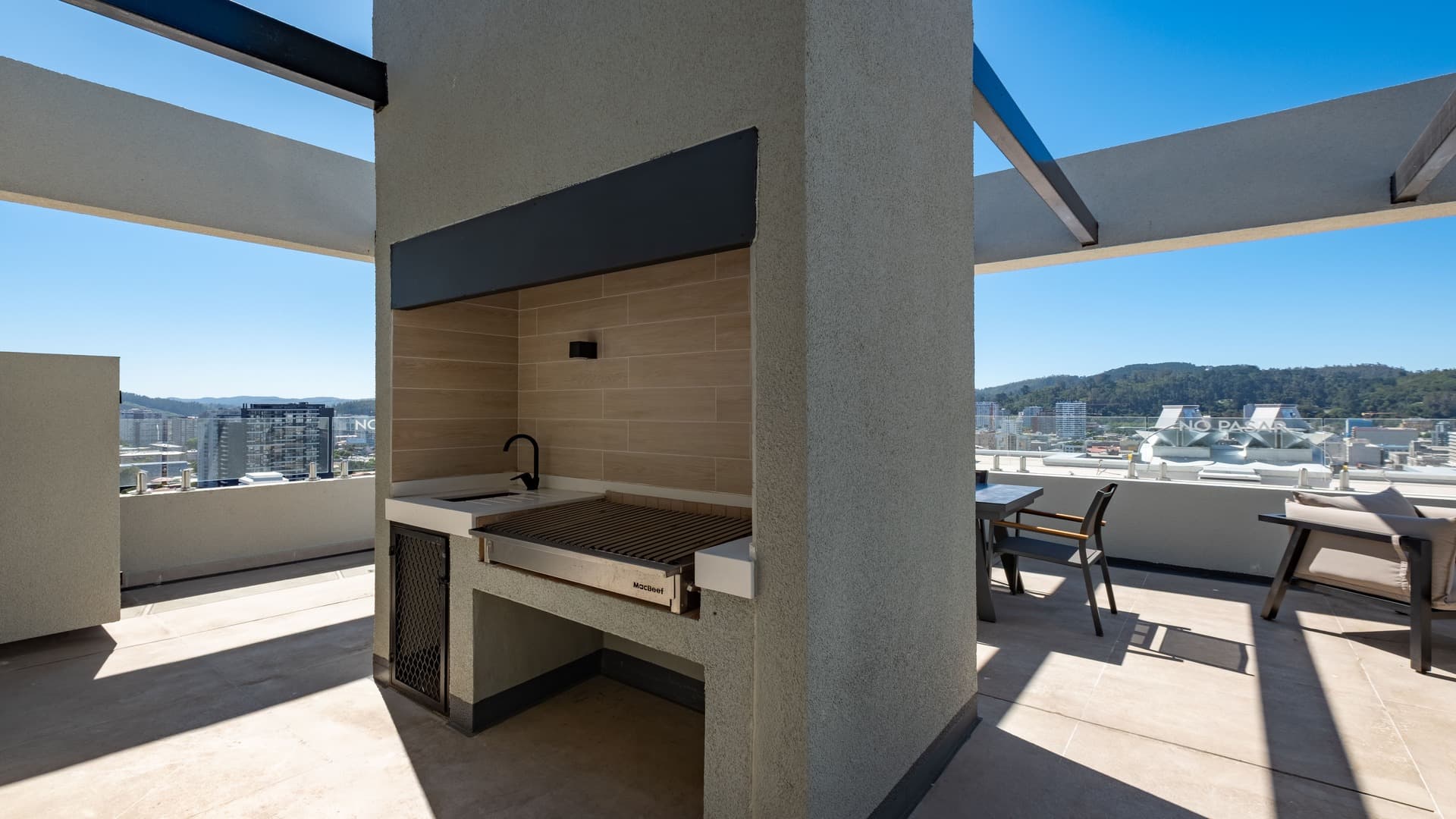 Imagen de la galeria en posicion 16